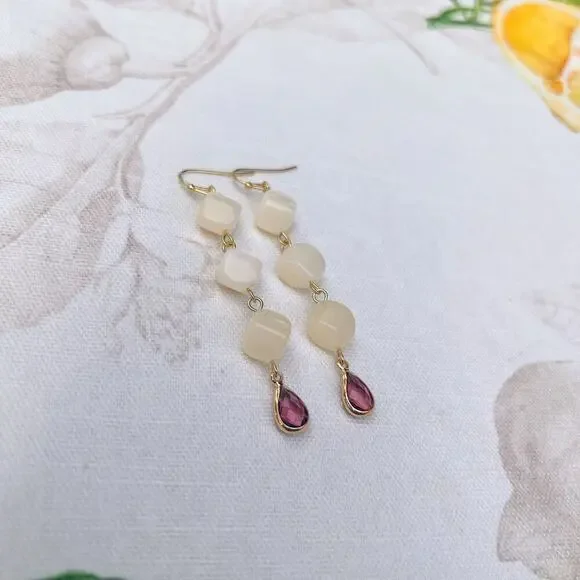 Garnet Wine Red Crystal Glass Cream Moonstone Agate Style Casual Fun Earrings - Picture 5 of 7